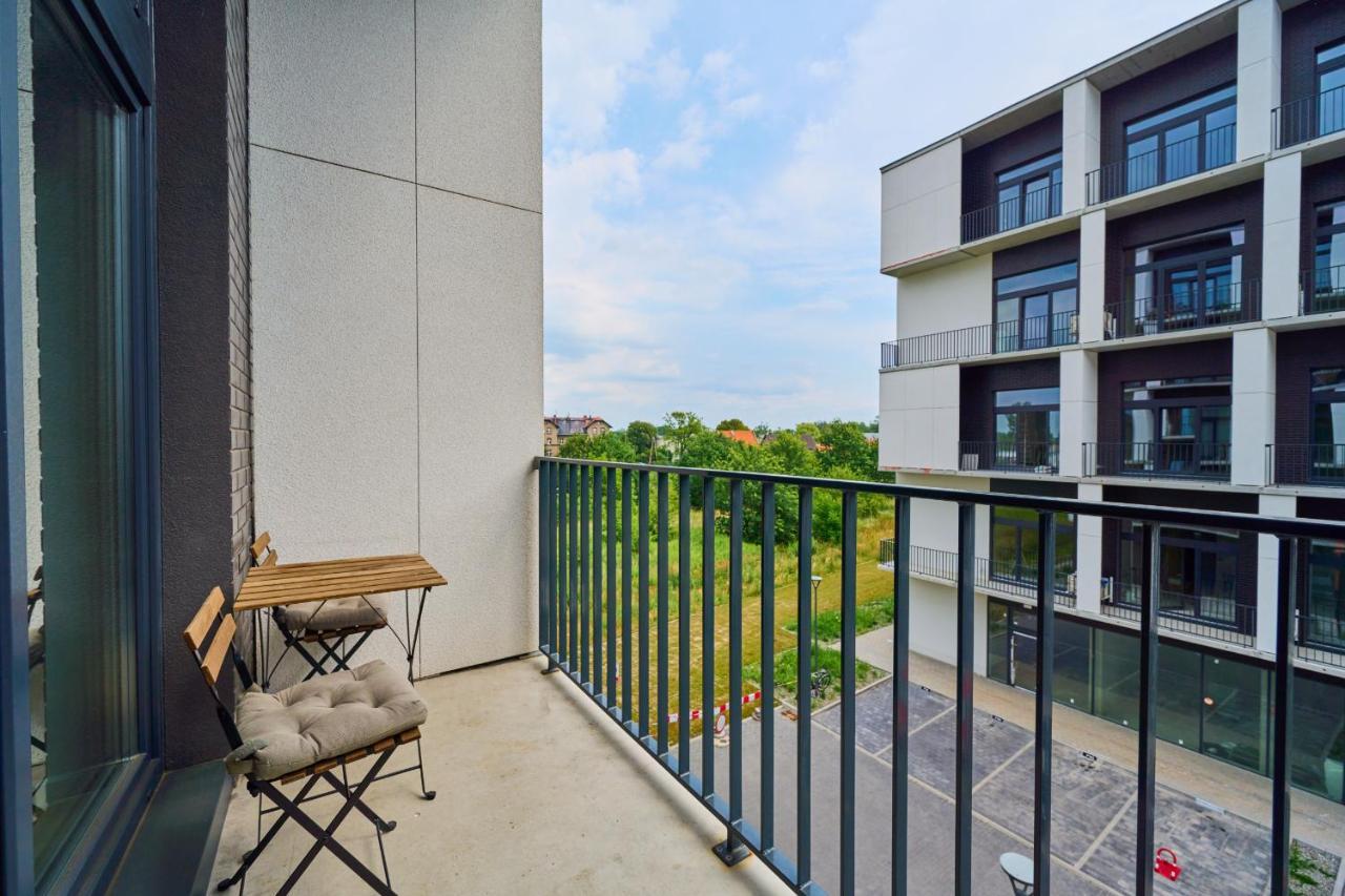 Mezzanine Studio Apartments Zarembowicza Wroclaw Airport By Renters Exteriér fotografie