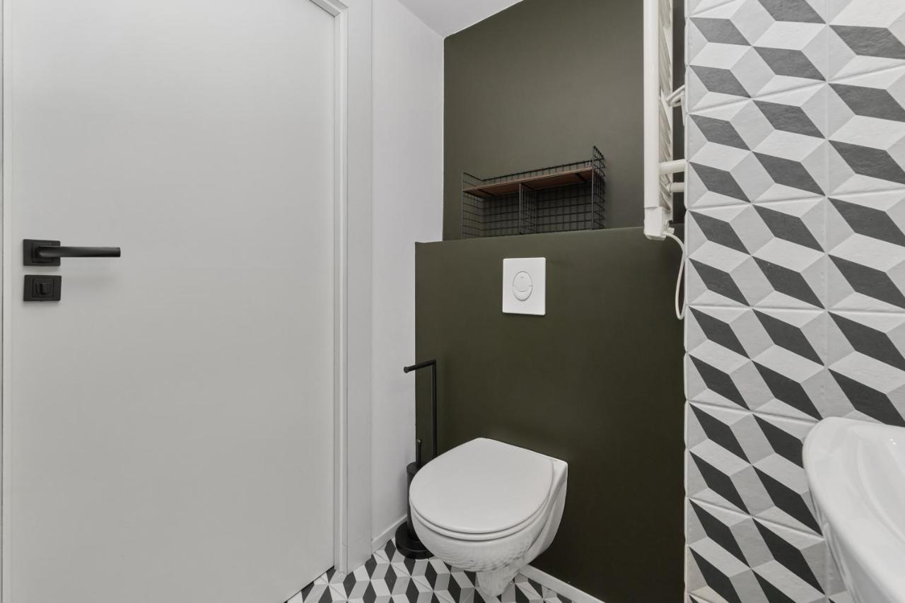 Mezzanine Studio Apartments Zarembowicza Wroclaw Airport By Renters Exteriér fotografie